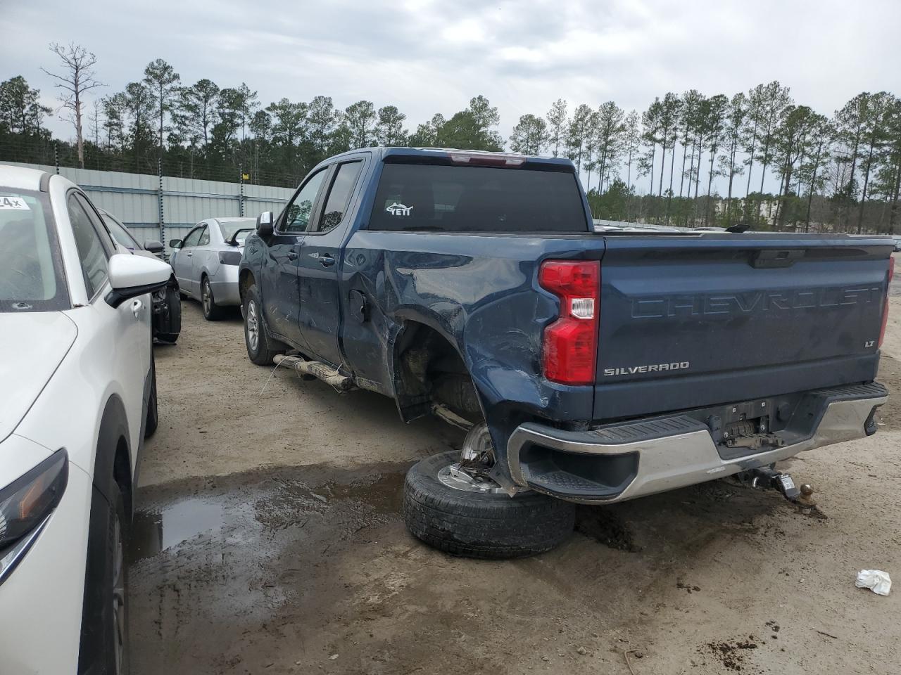 2019 CHEVROLET SILVERADO - Фото 2