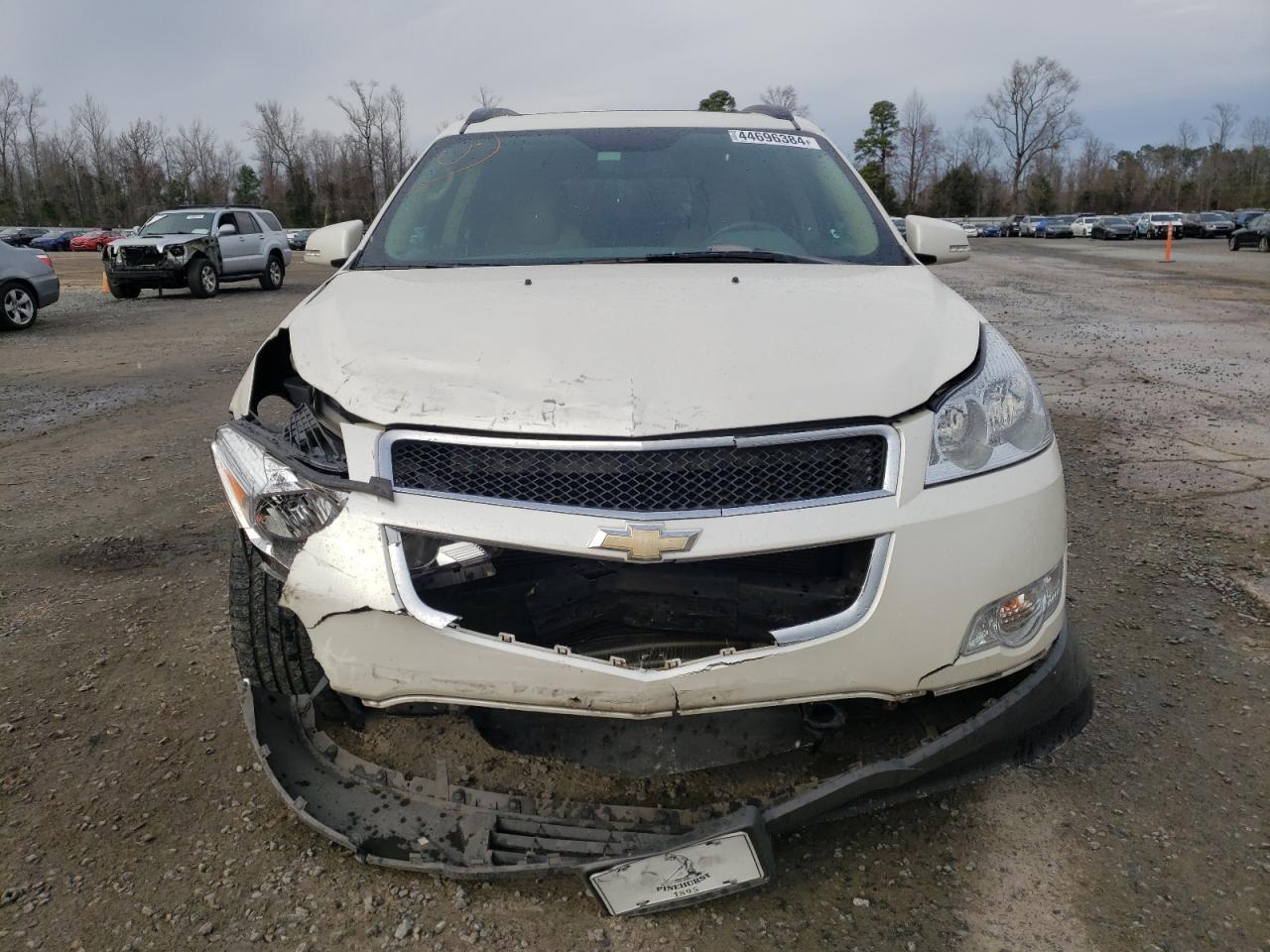 2012 CHEVROLET TRAVERSE L - Image 5
