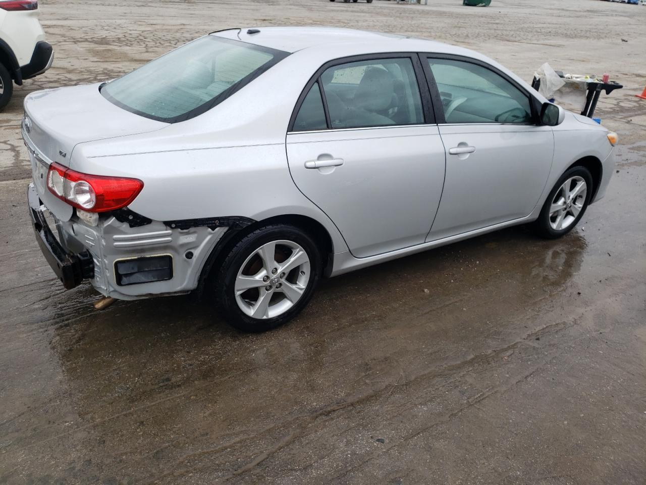 2013 TOYOTA COROLLA BA - Image 3