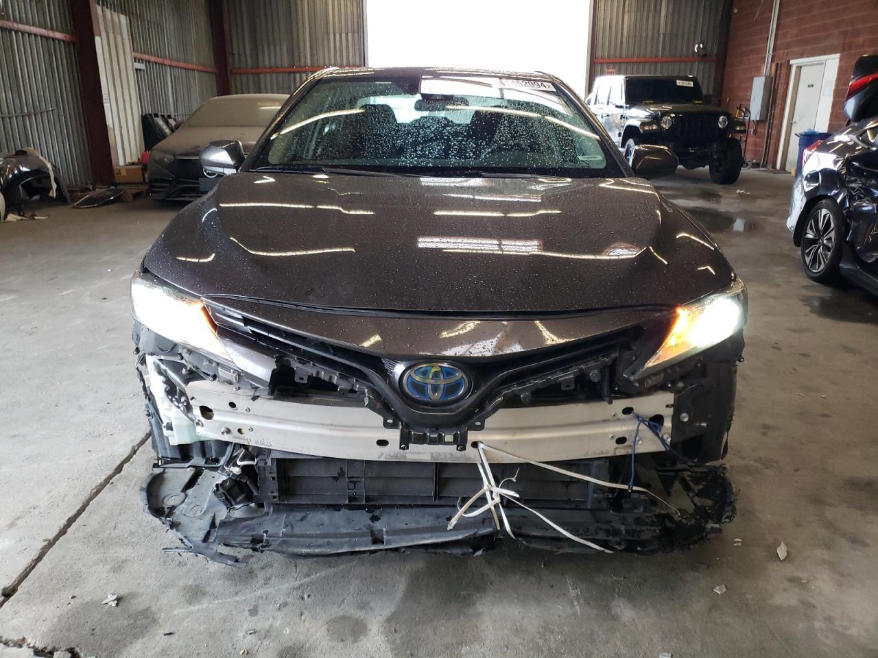 2020 TOYOTA CAMRY LE - Image 5