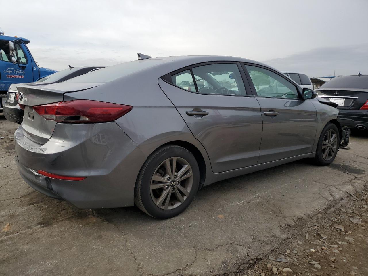 2018 HYUNDAI ELANTRA SE - Image 3