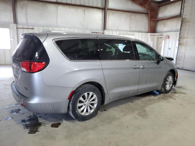 2017 Chrysler Pacifica Touring - Фото 3