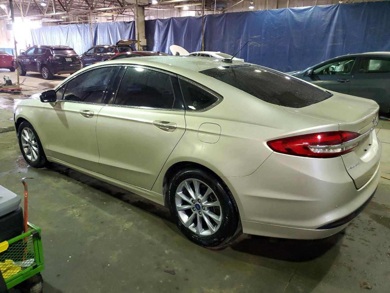 2017 FORD FUSION SE - Фото 2