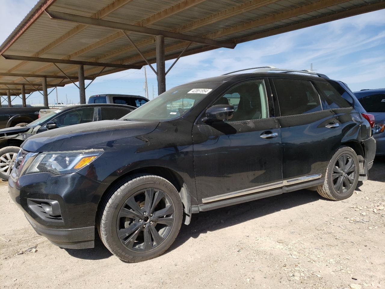 2017 NISSAN PATHFINDER