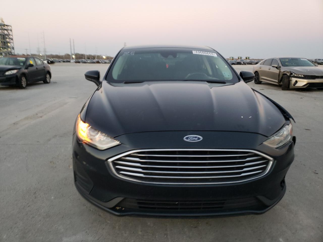 2020 FORD FUSION SE - Image 5