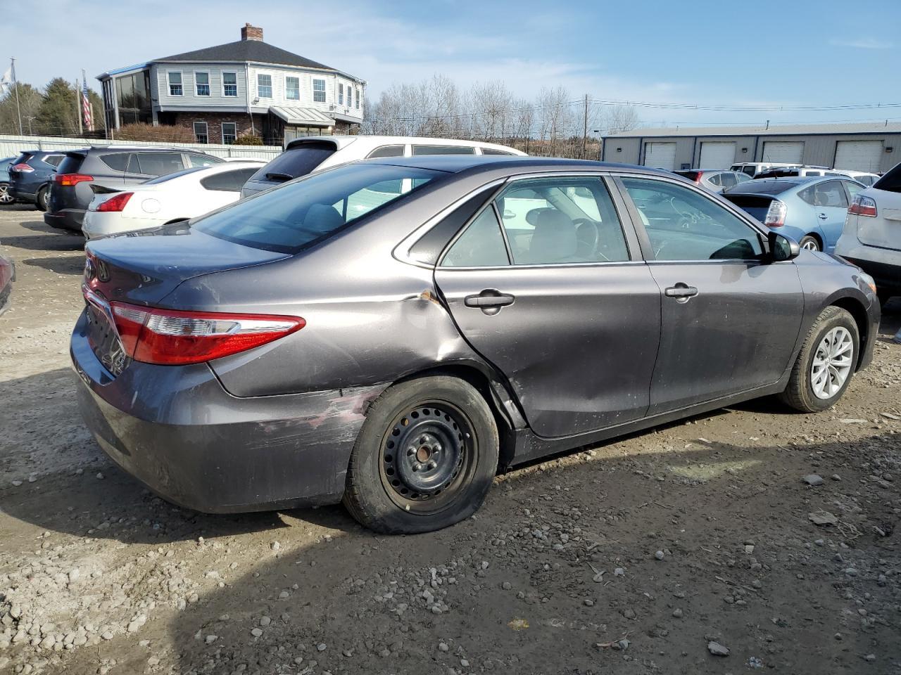 2017 TOYOTA CAMRY LE - Image 3