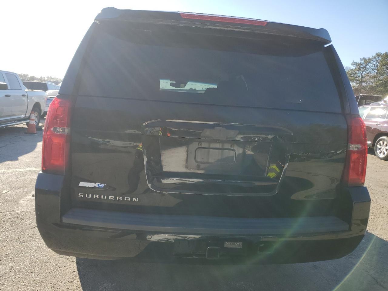 2015 CHEVROLET SUBURBAN C - Фото 6