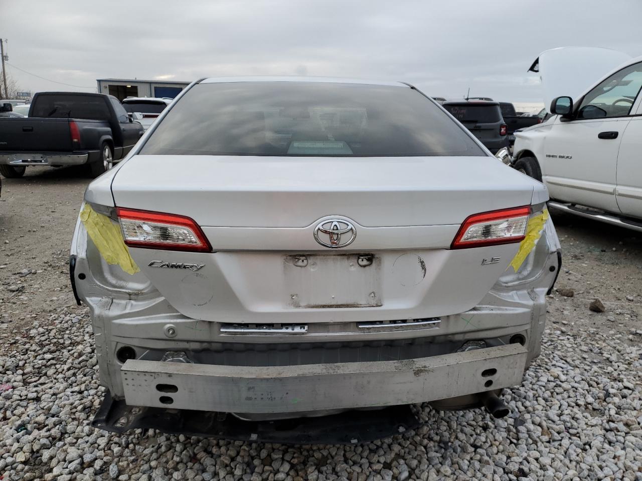 2013 TOYOTA CAMRY L - Image 6