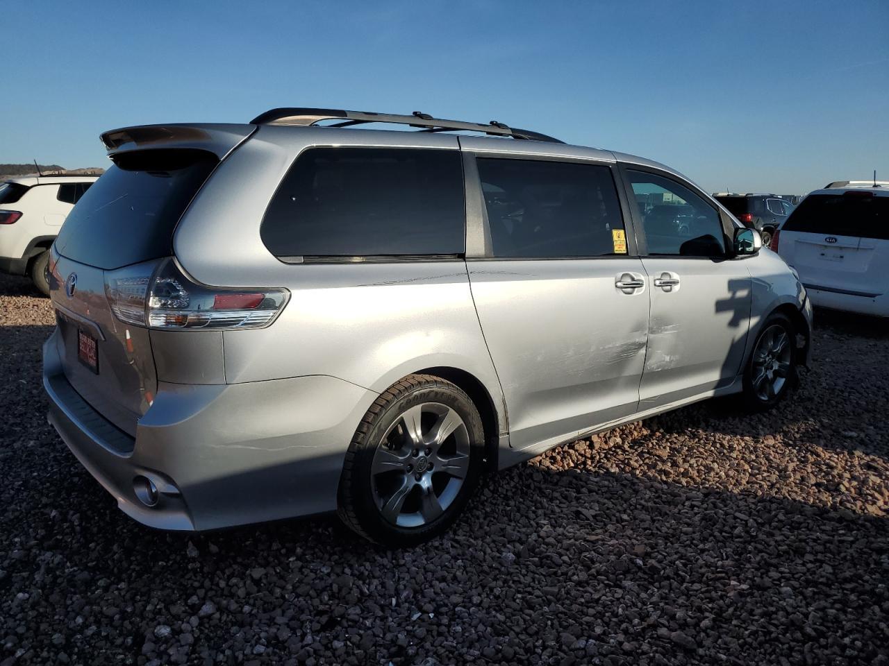 2015 TOYOTA SIENNA SPO - Фото 3