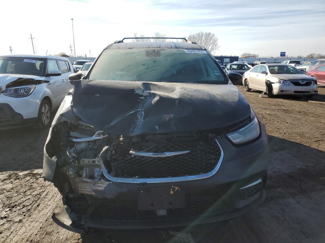 2022 CHRYSLER PACIFICA T - Image 5