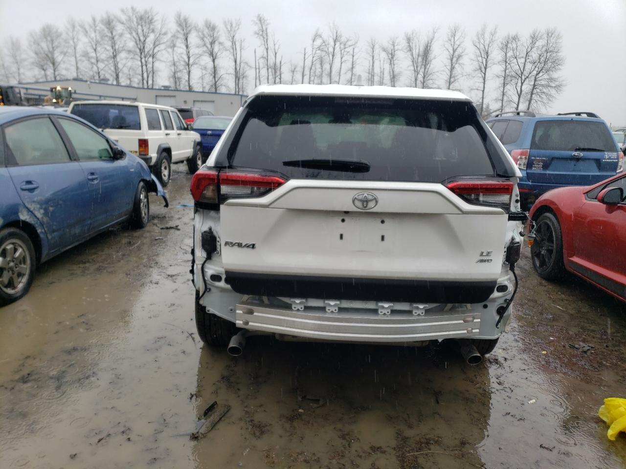 2023 TOYOTA RAV4 LE - Фото 6