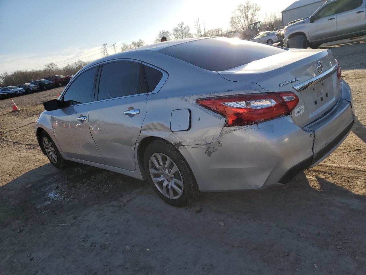 2016 NISSAN ALTIMA 2.5 - Фото 2