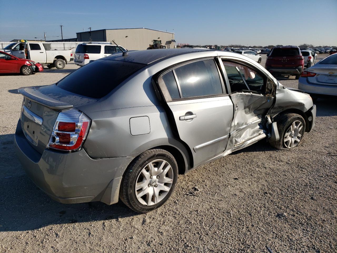 2012 NISSAN SENTRA 2.0 - Фото 3
