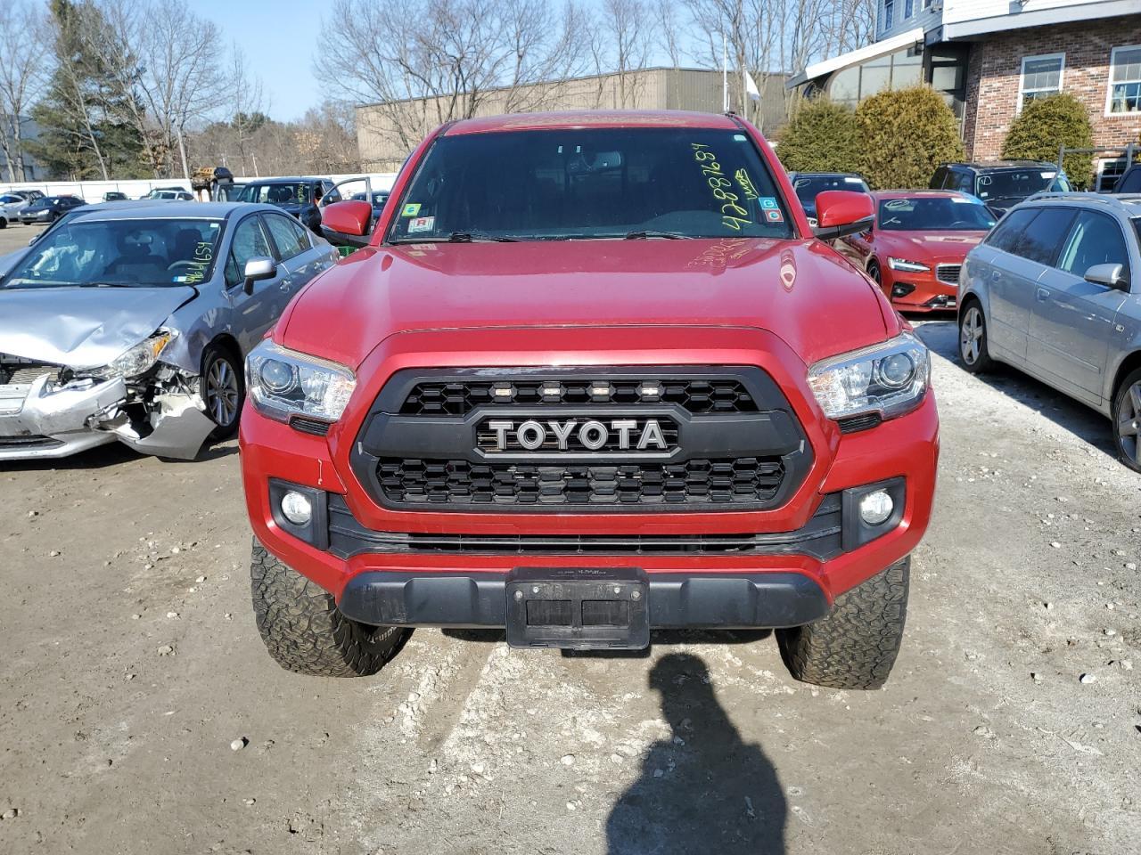 2017 TOYOTA TACOMA DOU - Фото 5