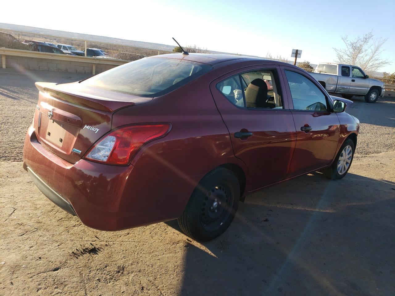 2016 NISSAN VERSA S - Image 3