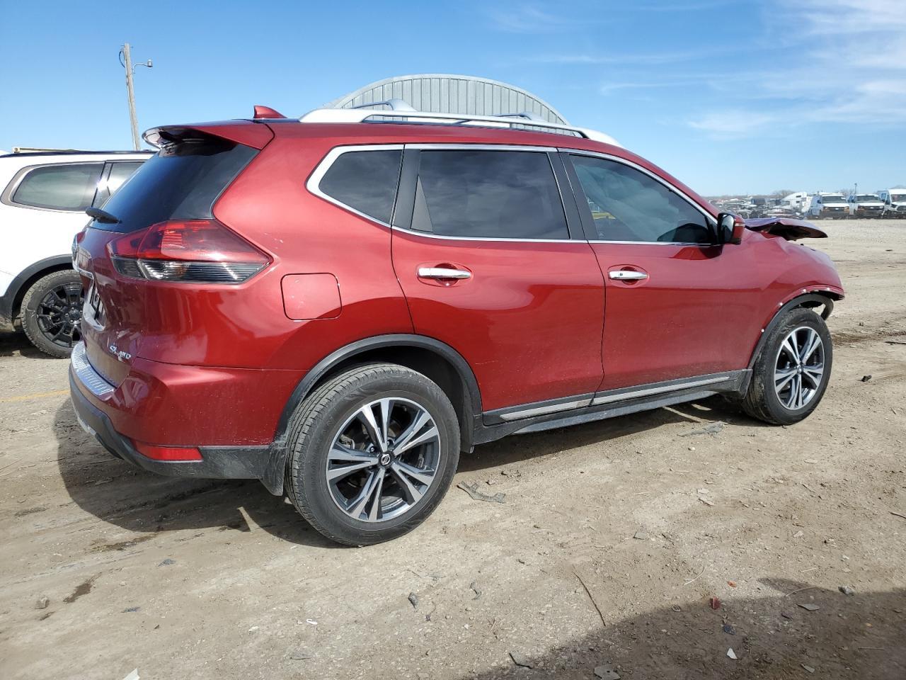 2018 NISSAN ROGUE S - Фото 3