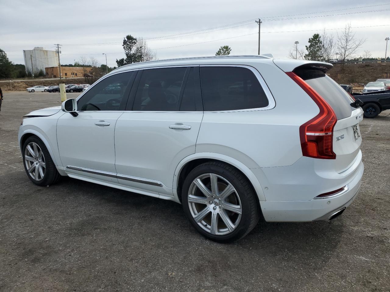 2016 VOLVO XC90 T6 - Фото 2