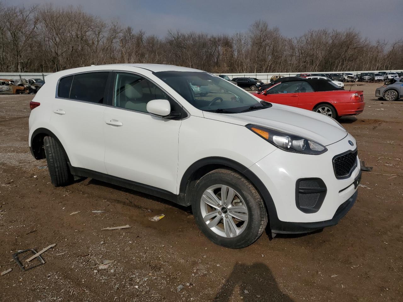 2017 KIA SPORTAGE L - Image 4