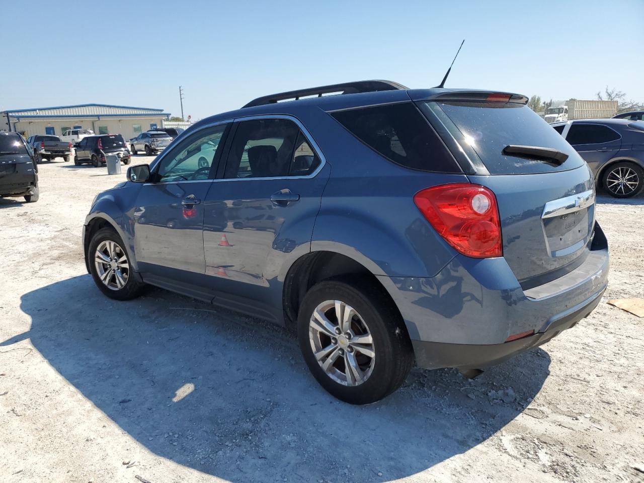 2011 CHEVROLET EQUINOX LT - Фото 2