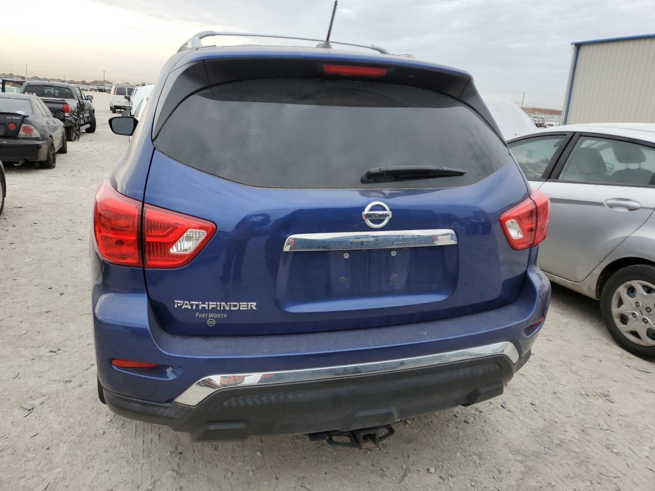 2017 NISSAN PATHFINDER - Image 6