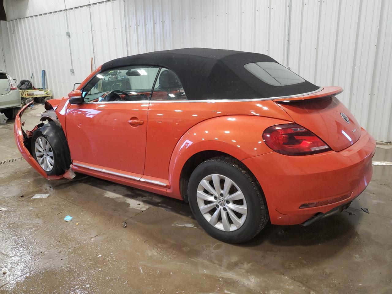 2019 VOLKSWAGEN BEETLE S - Image 2