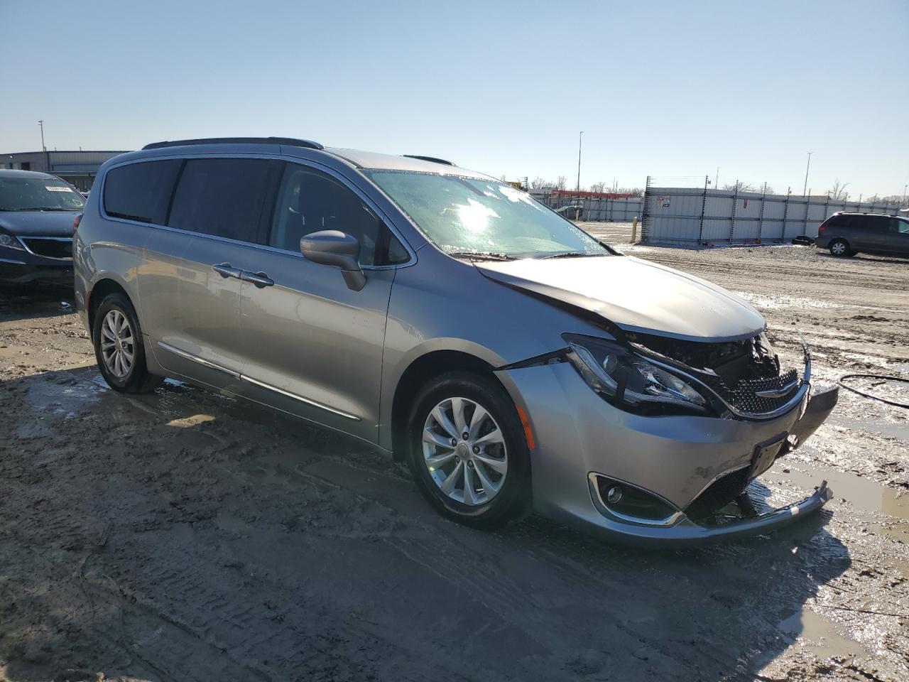 2017 CHRYSLER PACIFICA T - Фото 4