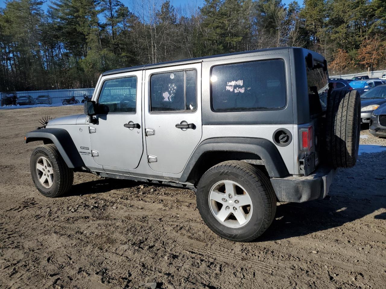 2017 JEEP WRANGLER U - Image 2