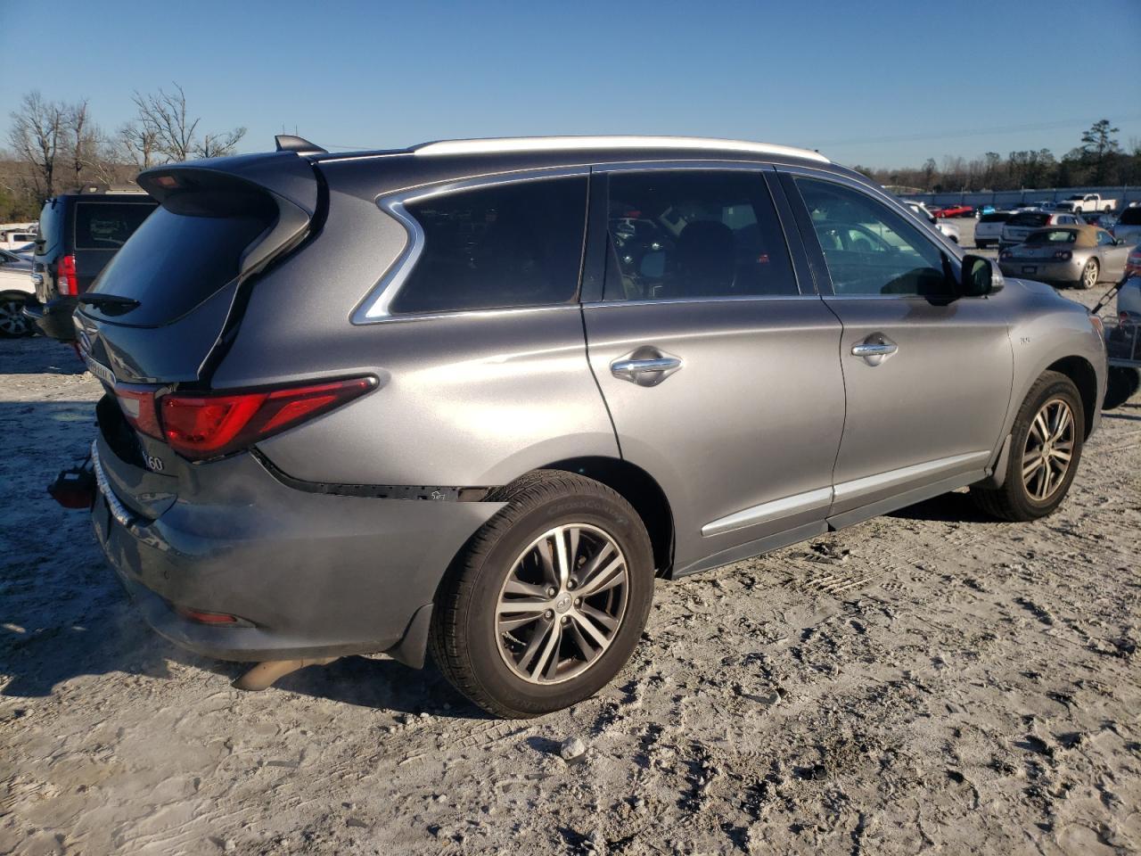 2017 INFINITI QX60 - Image 3