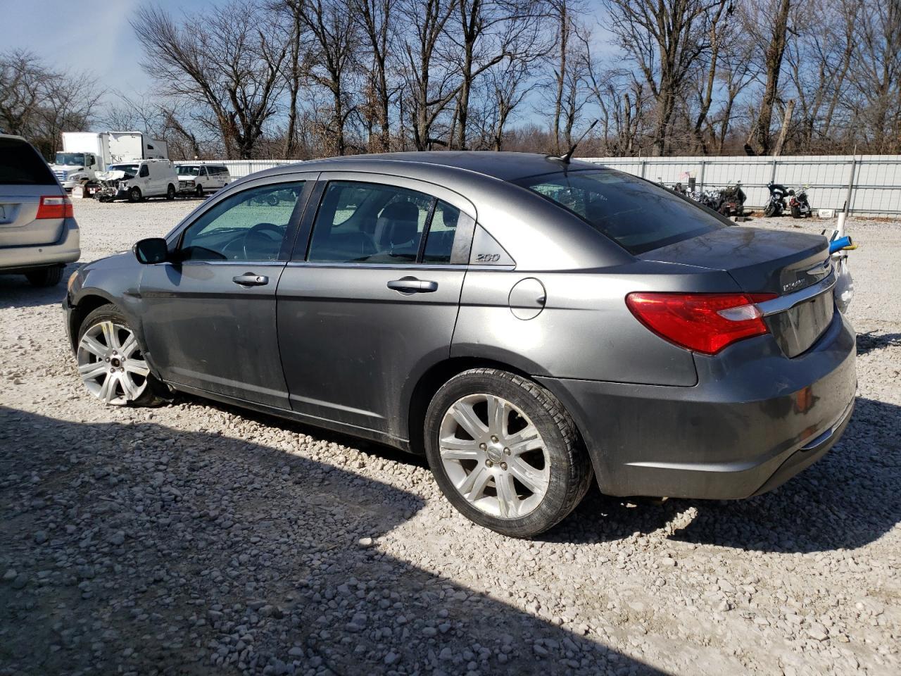 2013 CHRYSLER 200 LX - Image 2