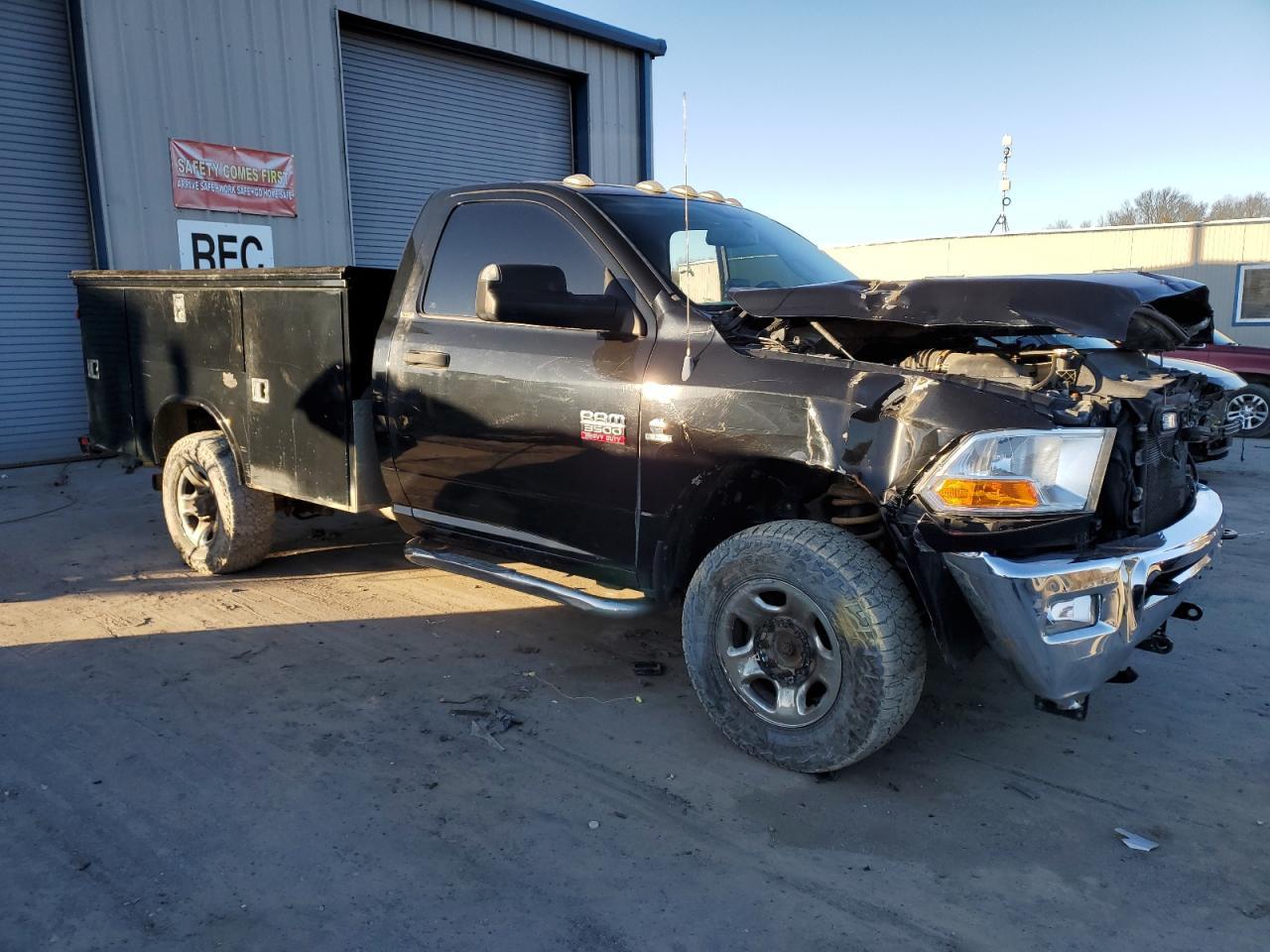 2012 DODGE RAM 3500 S - Фото 4