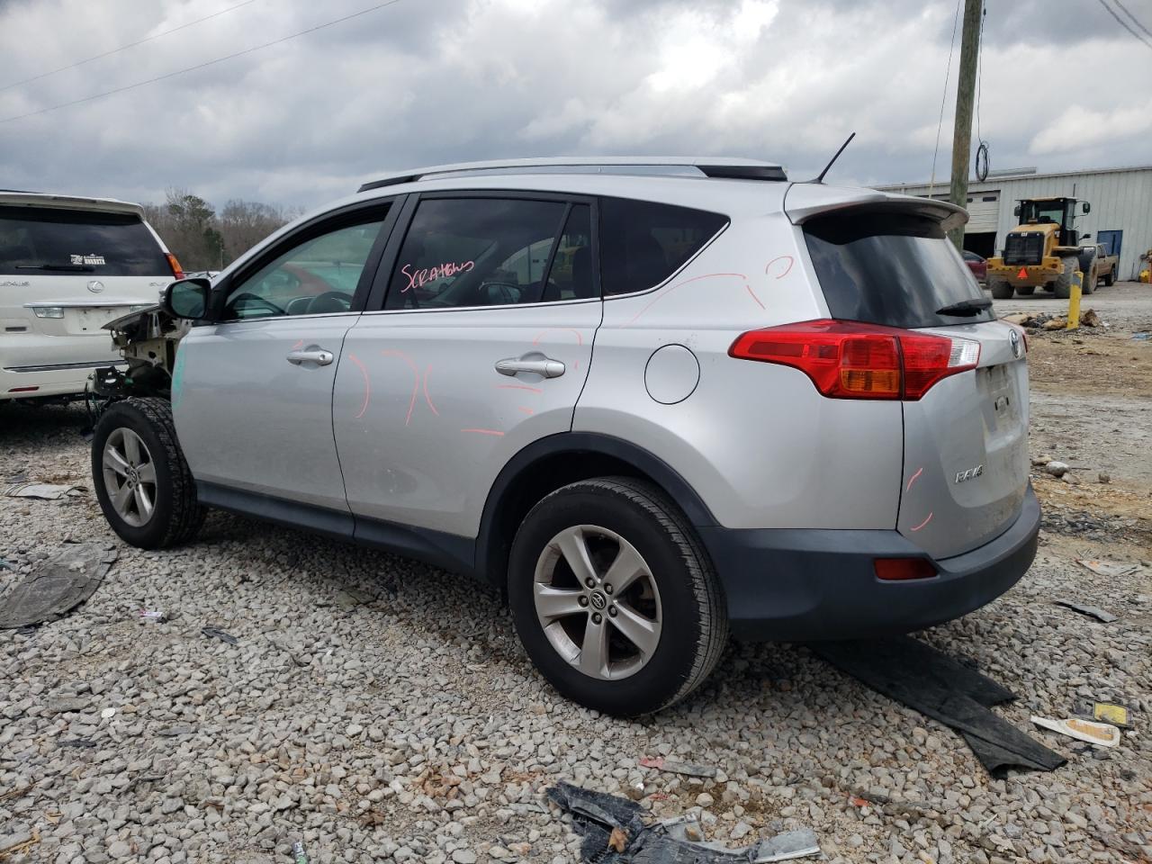 2015 TOYOTA RAV4 XLE - Фото 2
