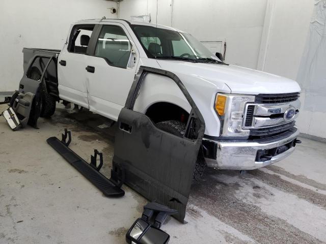 2017 Ford F250 Super Duty - Фото 4