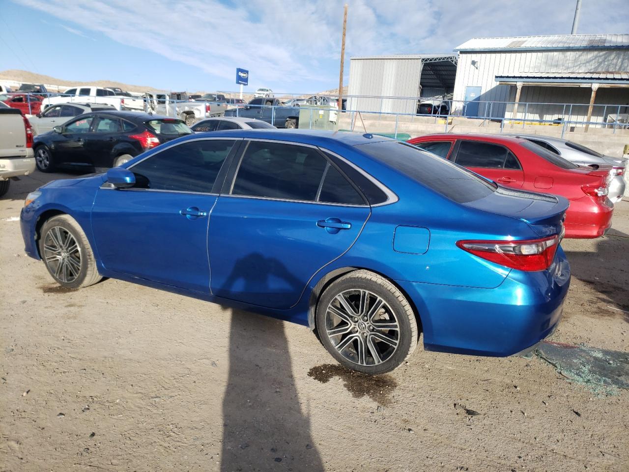 2016 TOYOTA CAMRY LE - Фото 2