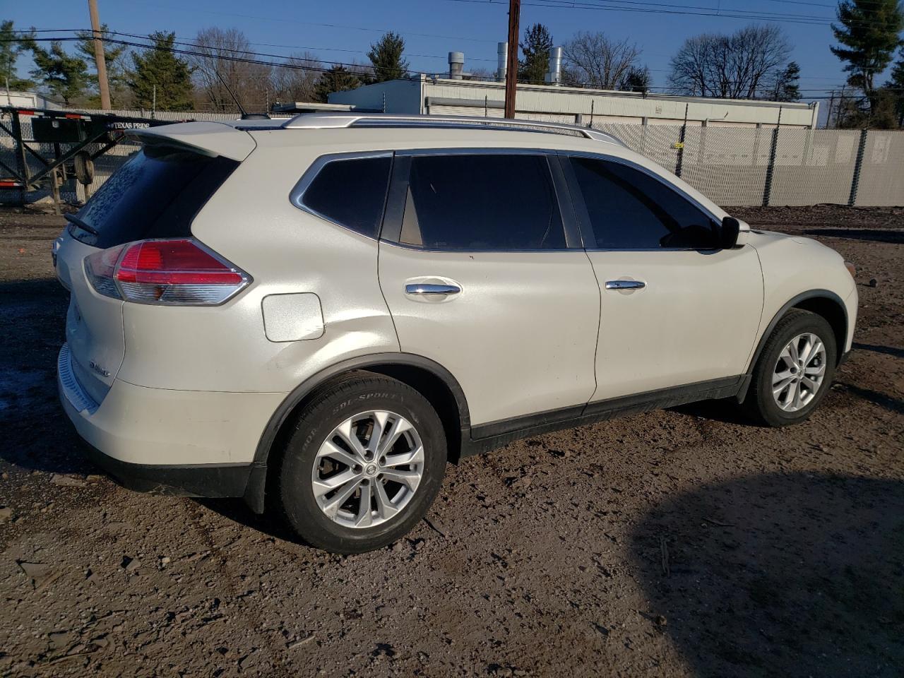 2016 NISSAN ROGUE S - Фото 3
