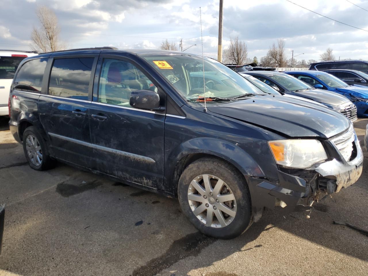 2014 CHRYSLER TOWN & COU - Фото 4
