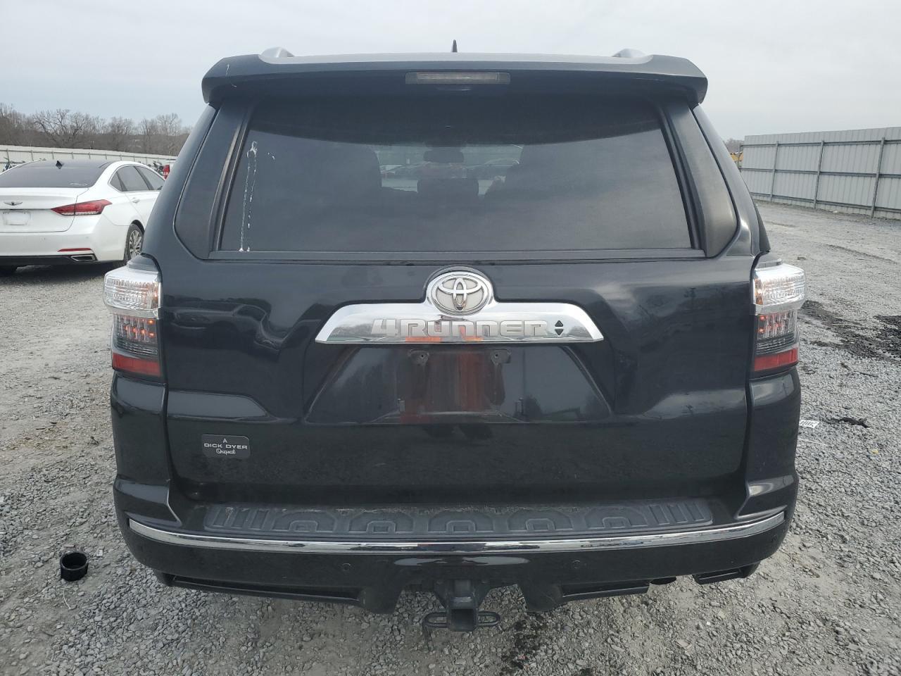 2017 TOYOTA 4RUNNER SR - Фото 6
