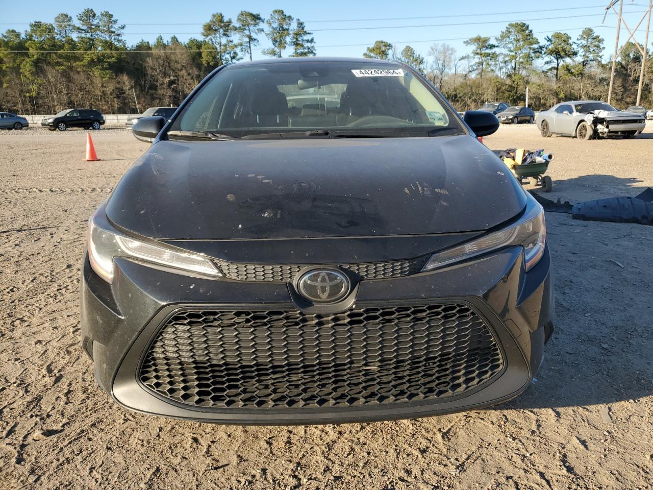 2021 TOYOTA COROLLA LE - Фото 5