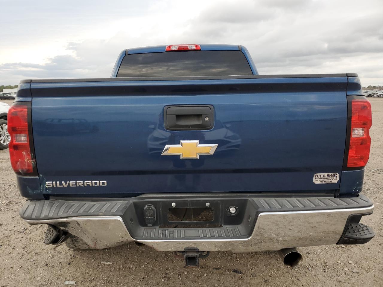 2017 CHEVROLET SILVERADO - Image 6