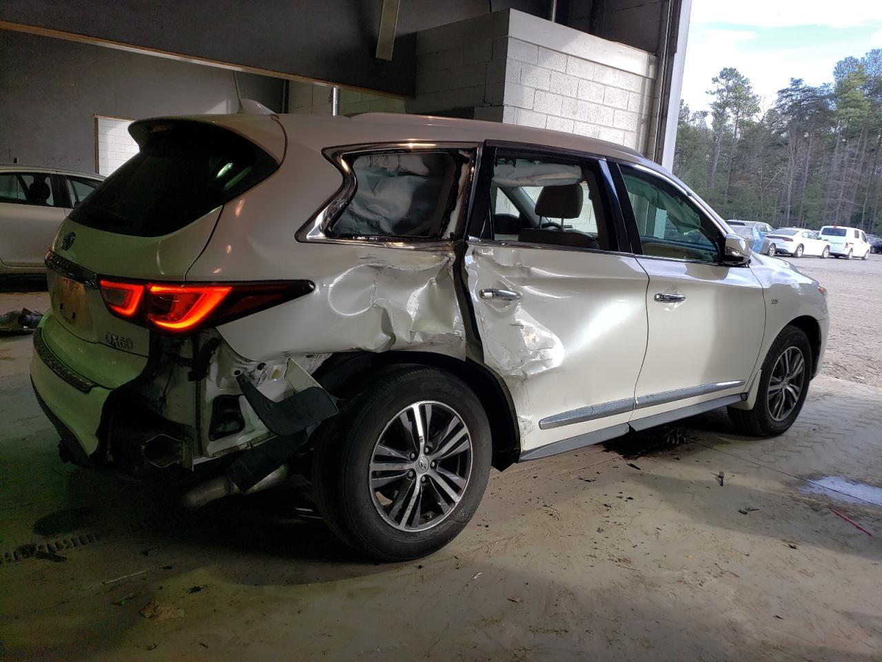 2017 INFINITI QX60 - Image 3