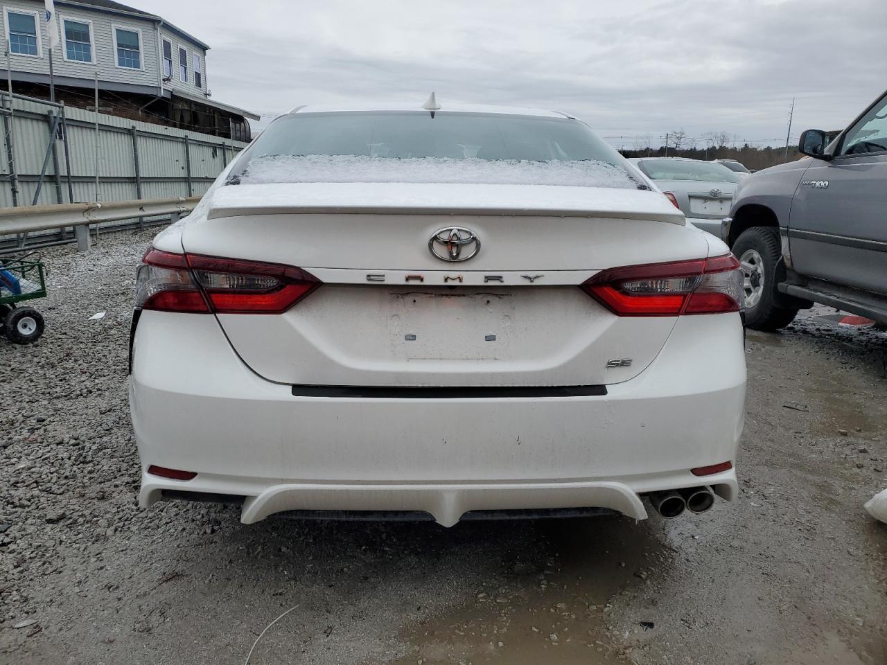 2021 TOYOTA CAMRY SE - Image 6