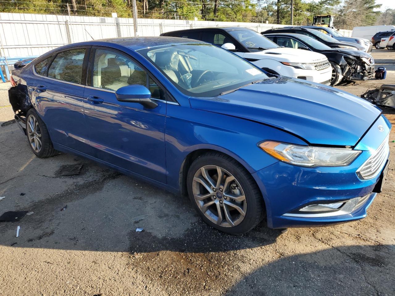 2017 FORD FUSION SE - Image 4