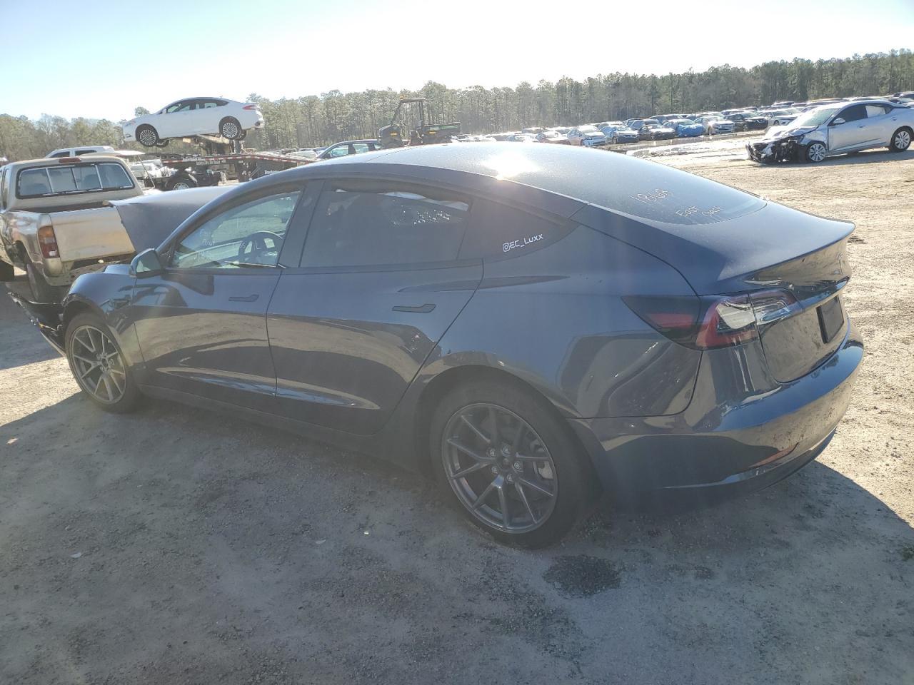 2022 TESLA MODEL 3 - Image 2