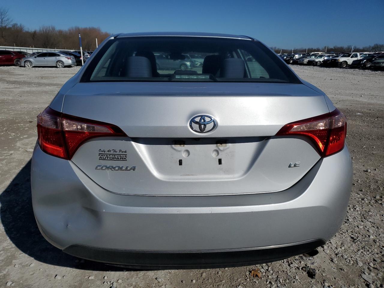 2018 TOYOTA COROLLA L - Image 6