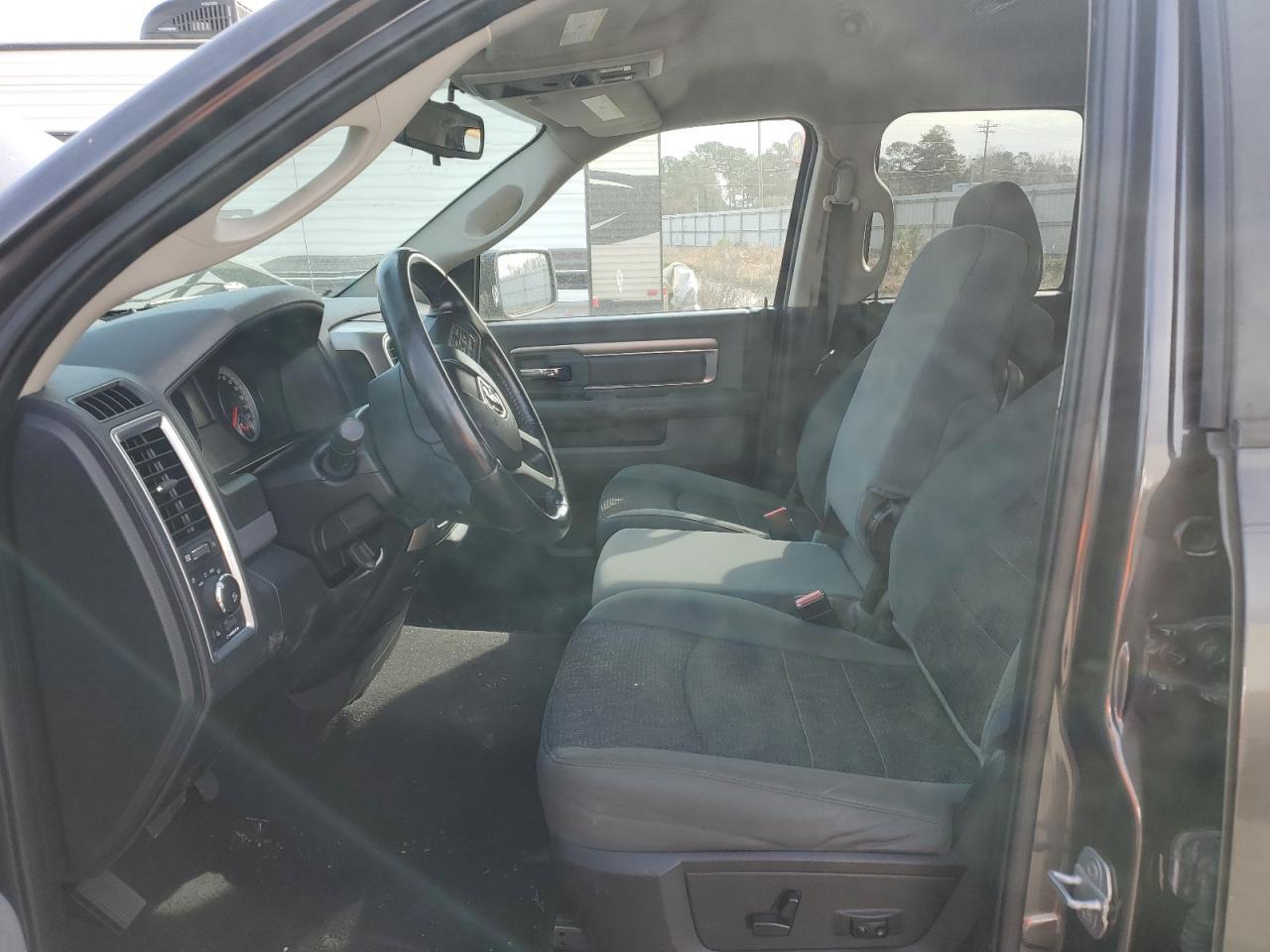 2015 RAM 1500 SLT - Image 7