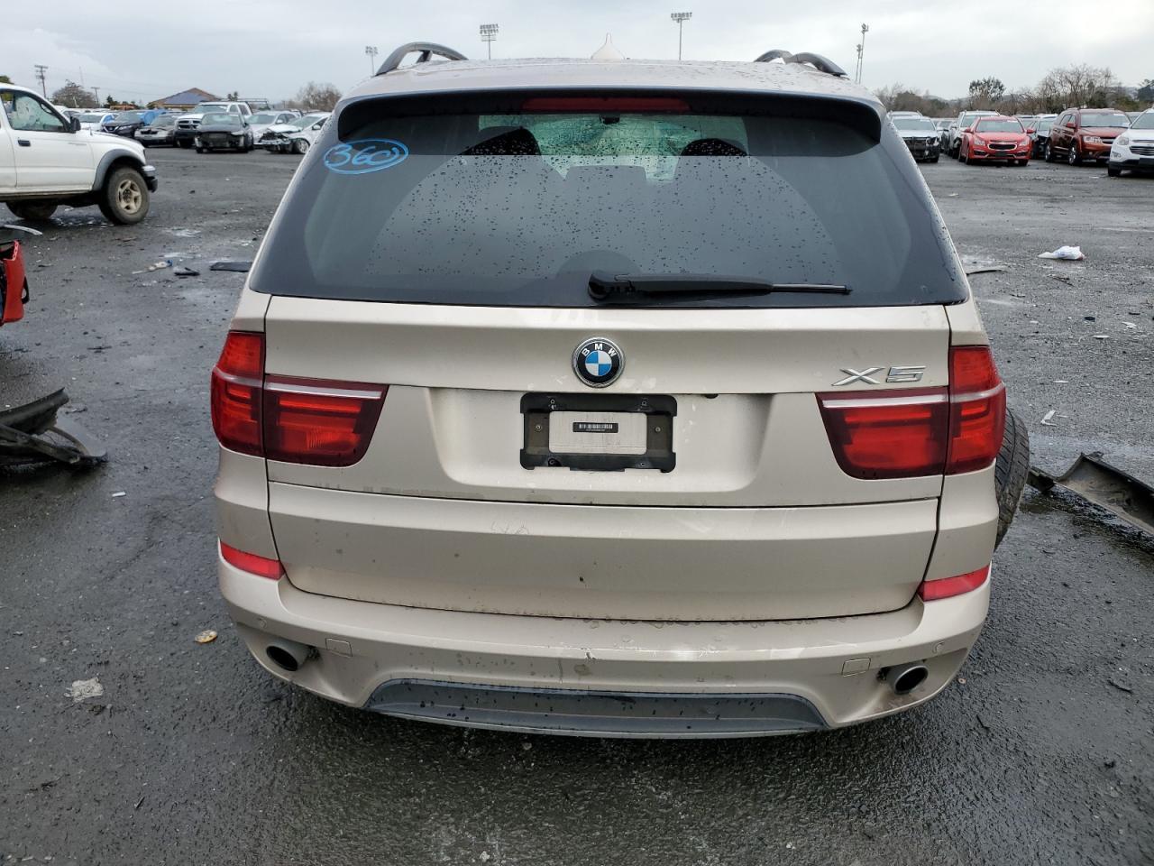 2013 BMW X5 XDRIVE3 - Image 6