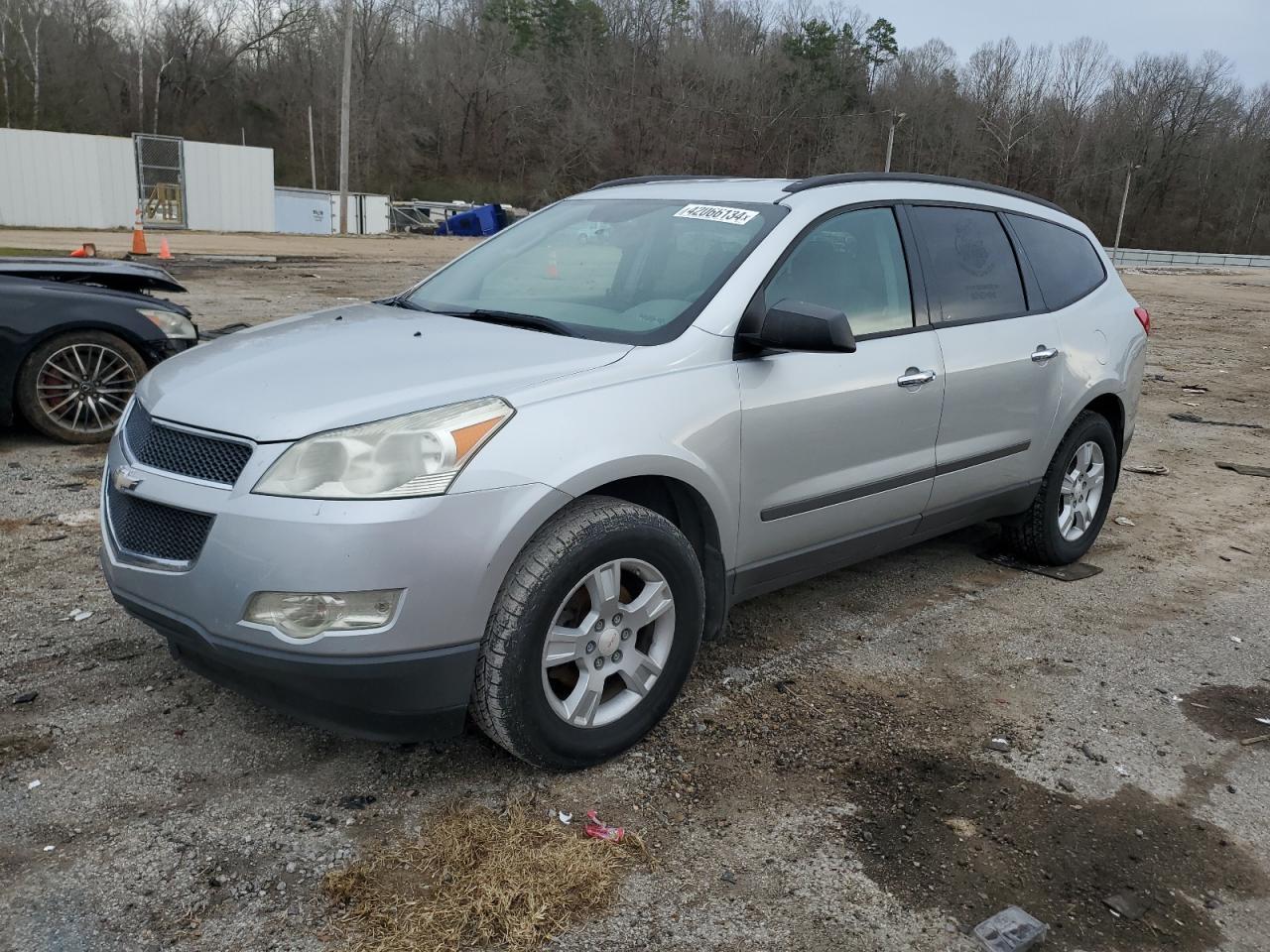 2011 CHEVROLET TRAVERSE L