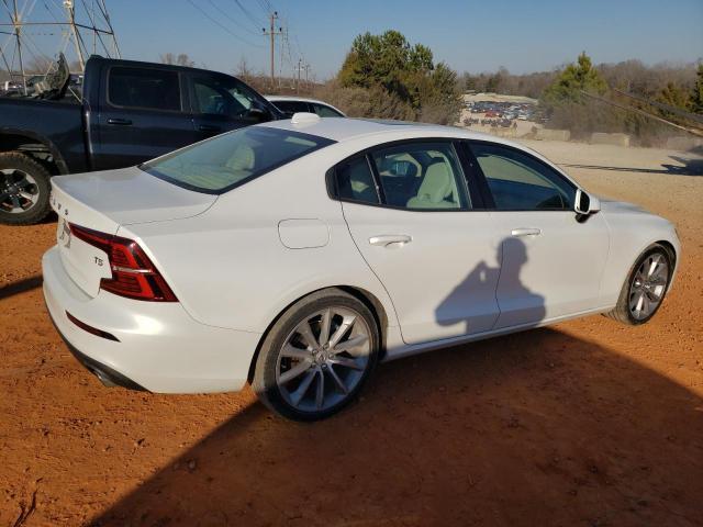 2020 Volvo S60 T5 Momentum - Image 3