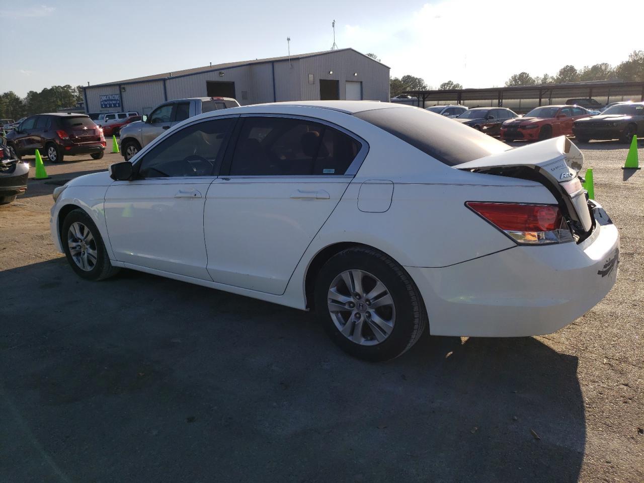2011 HONDA ACCORD LXP - Image 2
