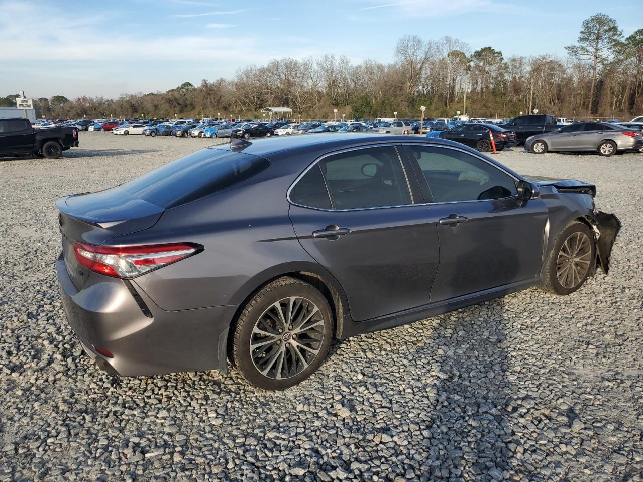 2019 TOYOTA CAMRY L - Image 3
