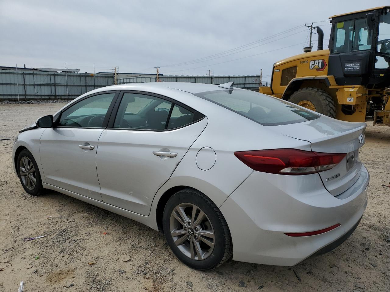 2018 HYUNDAI ELANTRA SE - Image 2